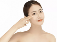 倒睫矫正术让你眼眸重现明亮